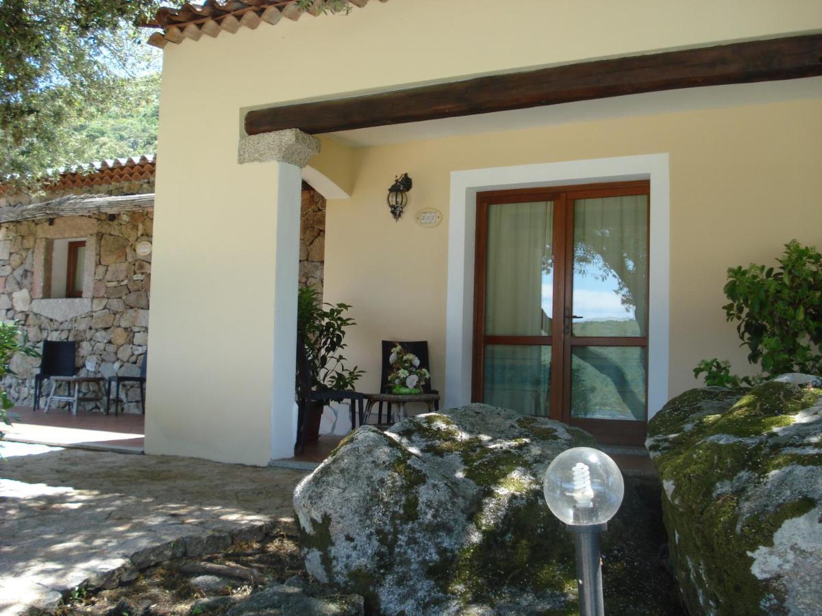 Hotel Valkarana Country Relais (Adults Only) Sant'Antonio di Gallura Exterior foto