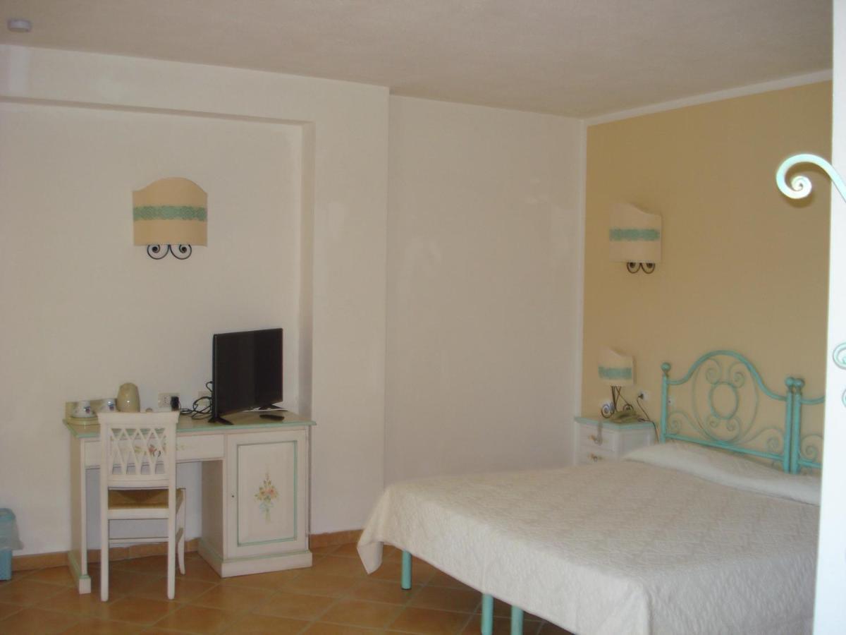 Hotel Valkarana Country Relais (Adults Only) Sant'Antonio di Gallura Exterior foto